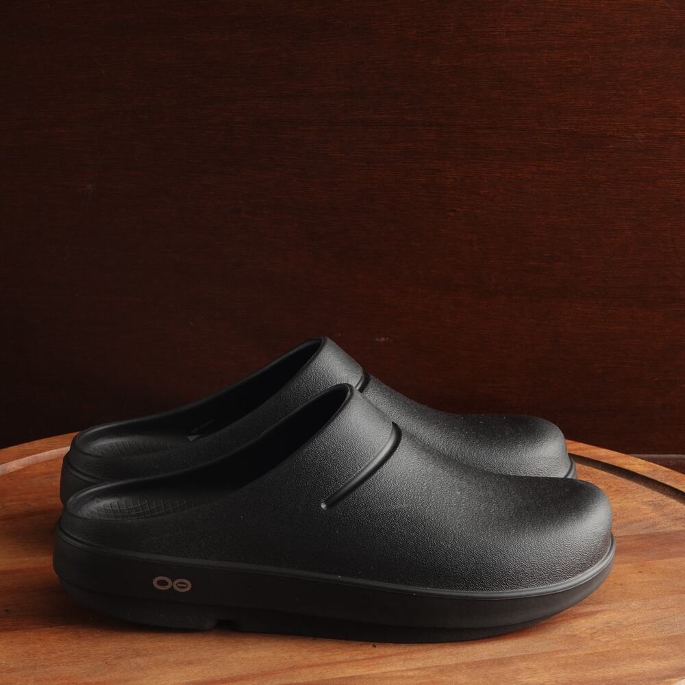 OOFOS Black Slip-On Clog Mules